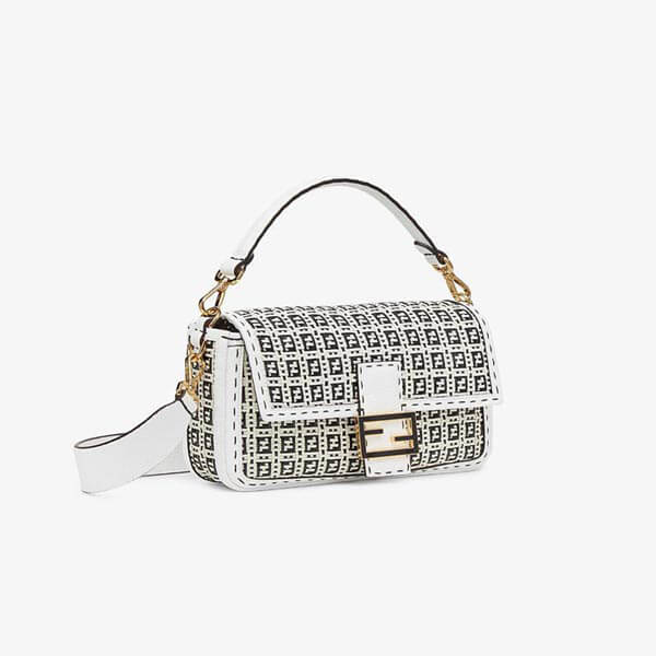 フェンディ*新作*FFモチーフ バゲット レザーブレード バッグ 8BR600AF2YF1DUH